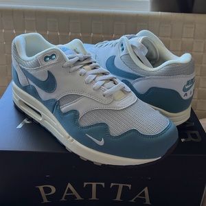 Meet your Posher, Kevin